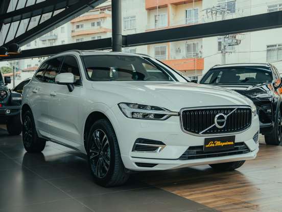 VOLVO-XC60-2.0 T8 HYBRID MOMENTUM AWD GEARTRONIC VOLVO-XC60-2020