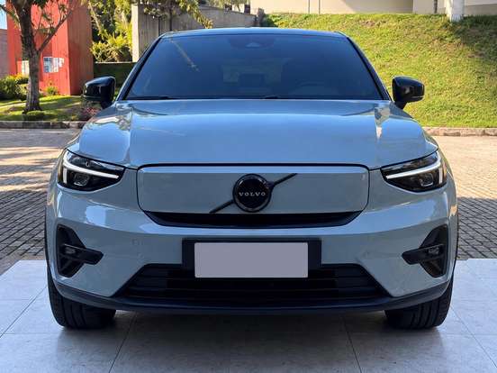 VOLVO-EC40-P8 RECHARGE TWIN ELECTRIC ULTRA BLACK EDITION AWD VOLVO-EC40-2025