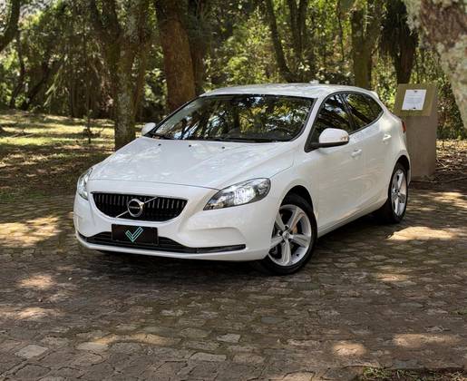VOLVO V40 2.0 T4 KINETIC GASOLINA 4P AUTOMÁTICO