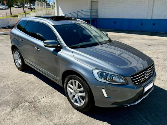 VOLVO XC60 2.0 T5 MOMENTUM GASOLINA 4P AUTOMÁTICO