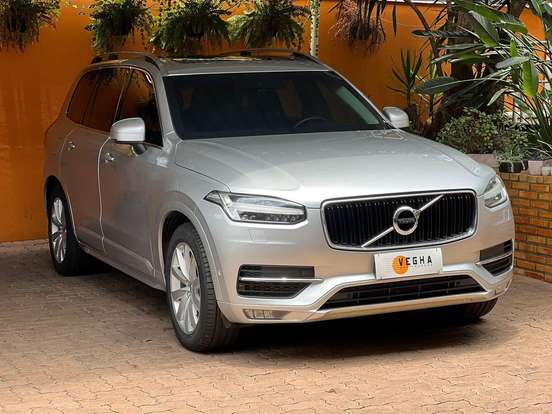 VOLVO-XC90-2015