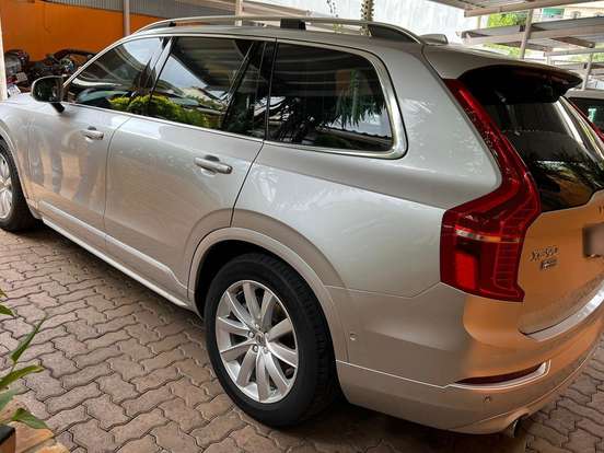 VOLVO-XC90-2.0 MOMENTUM TURBO GASOLINA 4P 4X4 AUTOMÁTICO VOLVO-XC90-2015