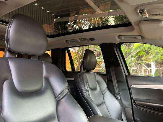 VOLVO-XC90-2015
