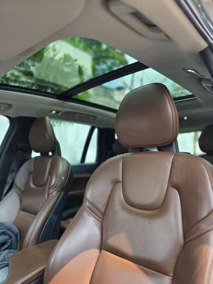 VOLVO-XC90-2018