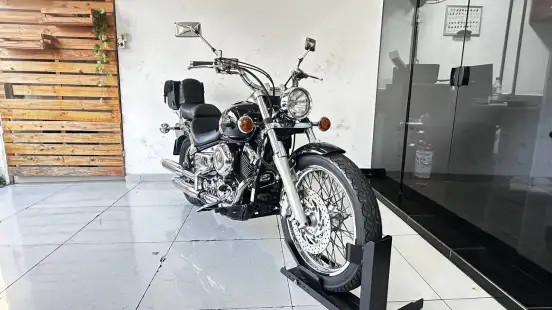 YAMAHA-DRAG STAR 650-2005