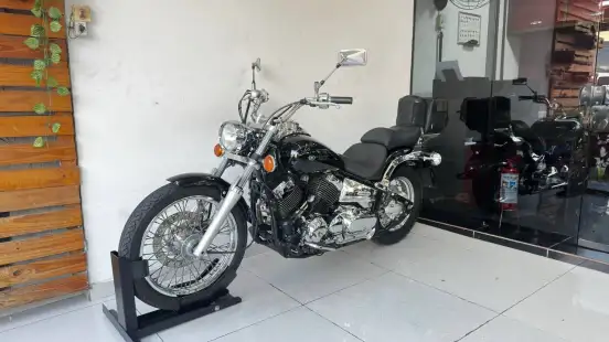 YAMAHA-DRAG STAR 650-2005