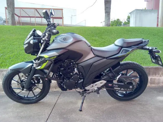YAMAHA FZ25 FAZER ABS 