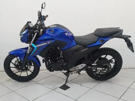 YAMAHA-FZ25 FAZER CONNECTED ABS YAMAHA-FZ25 FAZER CONNECTED ABS-2025