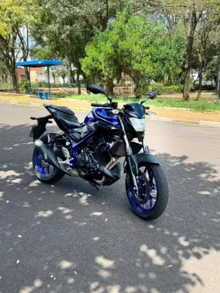 YAMAHA MT-03 