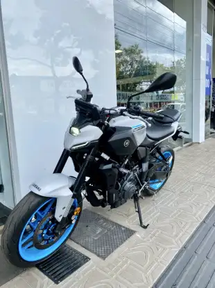 YAMAHA-MT-07 CONNECTED ABS-2025