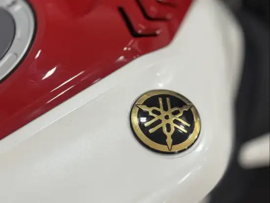 YAMAHA-YZF R15 70th ANNIVERSARY YAMAHA-YZF R15 70th ANNIVERSARY-2026