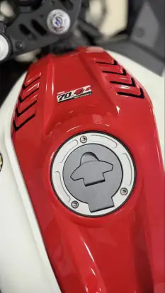 YAMAHA-YZF R15 70th ANNIVERSARY-2026