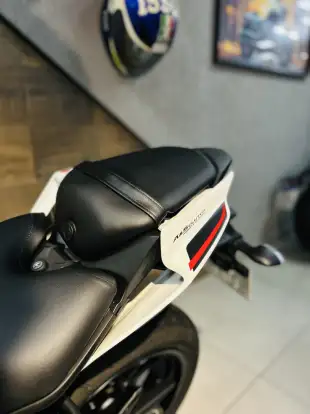 YAMAHA-YZF R15 70th ANNIVERSARY-2026