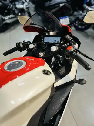 YAMAHA-YZF R15 70th ANNIVERSARY-2026