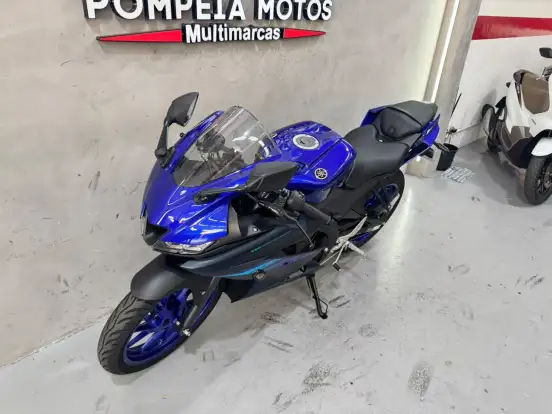 YAMAHA-YZF R15-2024