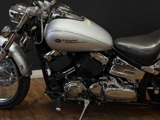 YAMAHA-DRAG STAR 650-2005