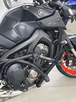 YAMAHA-MT-09-2020