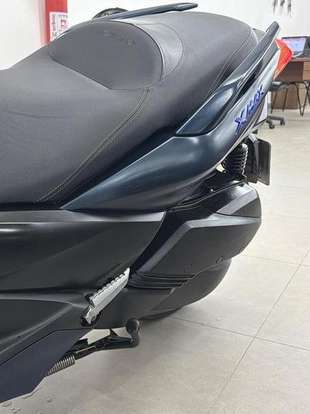YAMAHA-XMAX ABS-2023