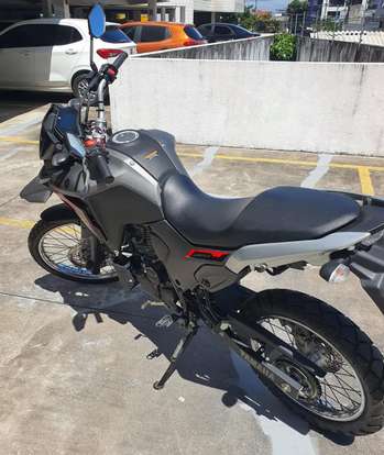 YAMAHA-XTZ 250 LANDER CONNECTED-2025