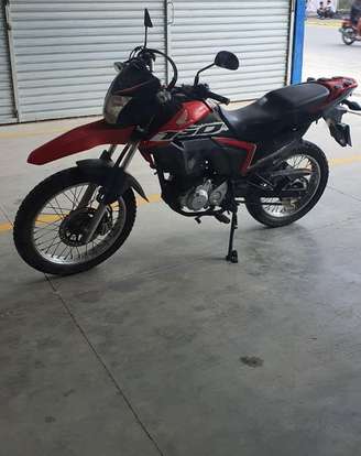 YAMAHA-XTZ 250 LANDER CONNECTED-2025