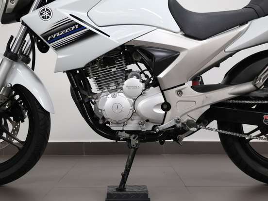 YAMAHA-YS 250 FAZER YAMAHA-YS 250 FAZER-2014