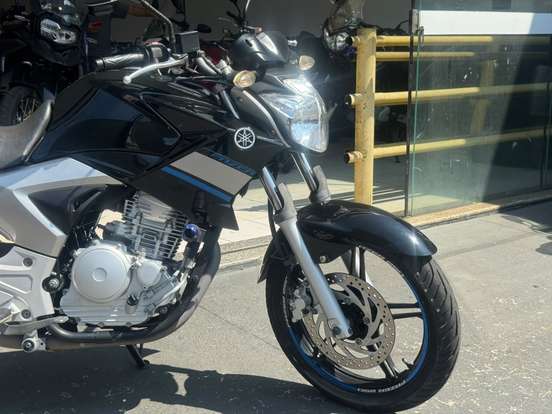 YAMAHA-YS 250 FAZER YAMAHA-YS 250 FAZER-2013
