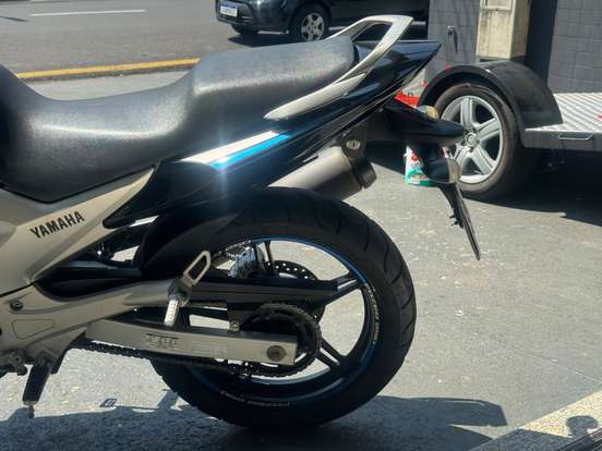 YAMAHA-YS 250 FAZER-2013