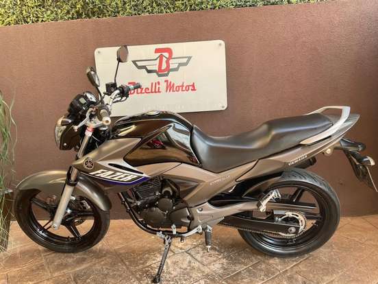 YAMAHA-YS 250 FAZER YAMAHA-YS 250 FAZER-2015