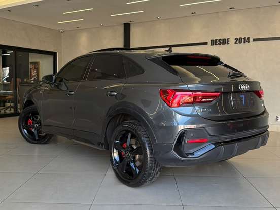 AUDI-Q3-2.0 40 TFSI GASOLINA PERFORMANCE BLACK QUATTRO TIPTRONIC AUDI-Q3-2022