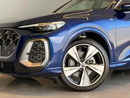 AUDI-Q5-2025