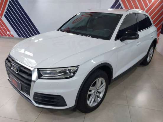 AUDI-Q5-2019