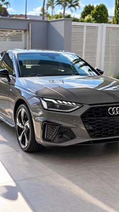 AUDI-A4-2023