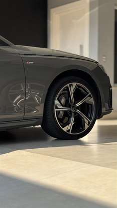 AUDI-A4-2023