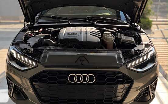AUDI-A4-2023