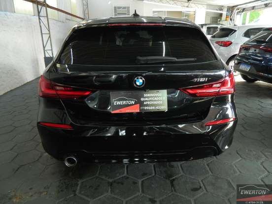 BMW-118i-2019