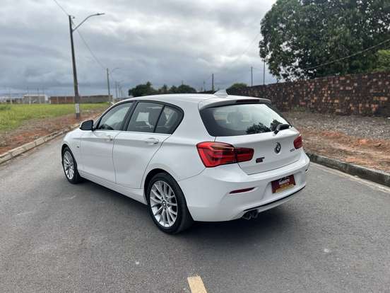 BMW-120i-2.0 16V SPORT ACTIVEFLEX 4P AUTOMÁTICO BMW-120i-2015