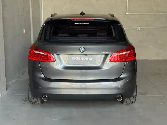 BMW-220i-2.0 CAT GP 16V TURBO ACTIVEFLEX 4P AUTOMÁTICO BMW-220i-2017