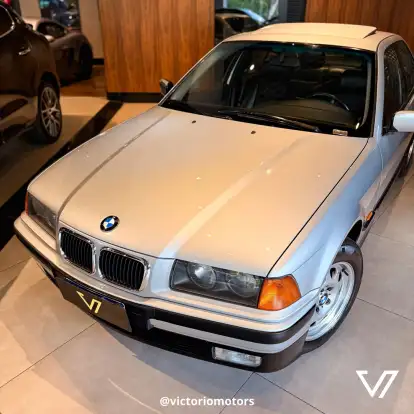 BMW-318iS-1997