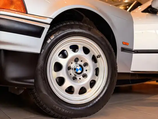 BMW-318iS-1.8 TOP SEDAN 16V GASOLINA 4P AUTOMÁTICO BMW-318iS-1997