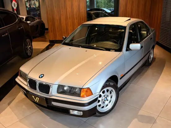 BMW-318iS-1.8 TOP SEDAN 16V GASOLINA 4P AUTOMÁTICO BMW-318iS-1997