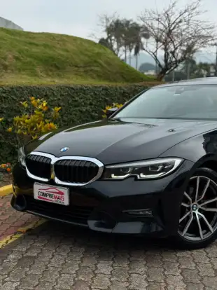 BMW-320i-2021