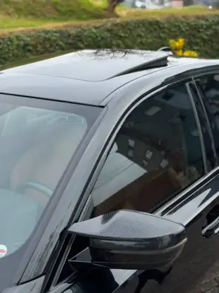 BMW-320i-2021