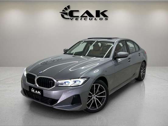 BMW-320i-2023