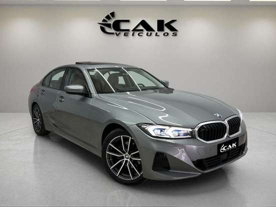 BMW-320i-2023