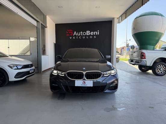 BMW-320i-2021