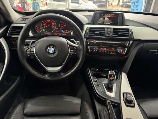 BMW-320i-2.0 SPORT GP 16V TURBO ACTIVE FLEX 4P AUTOMÁTICO BMW-320i-2017