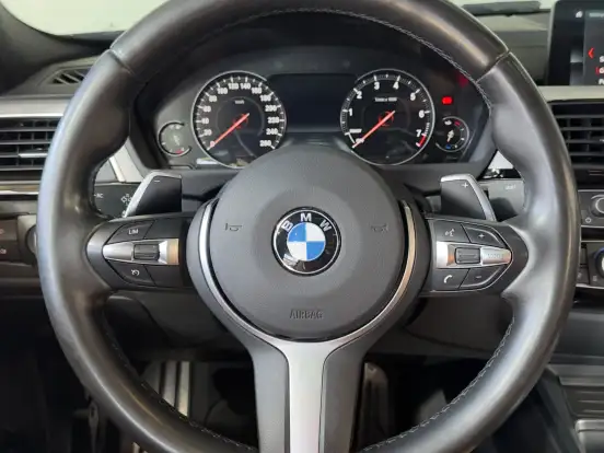 BMW-328i-2.0 M SPORT 16V ACTIVEFLEX 4P AUTOMÁTICO BMW-328i-2018
