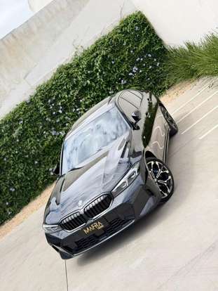 BMW-330e-2024