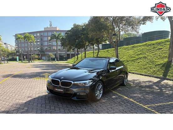 BMW-530i-2.0 16V TURBO GASOLINA M SPORT AUTOMÁTICO BMW-530i-2017