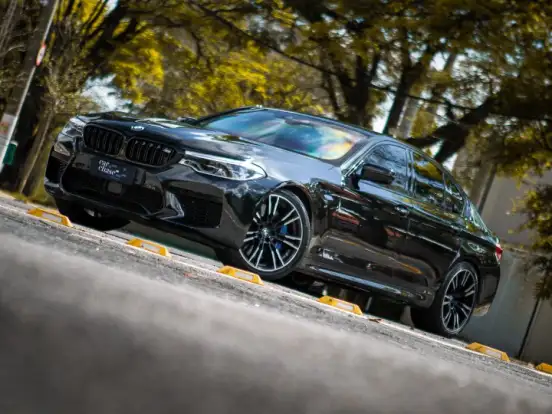 BMW-M5-4.4 V8 TWIN POWER M XDRIVE STEPTRONIC BMW-M5-2018